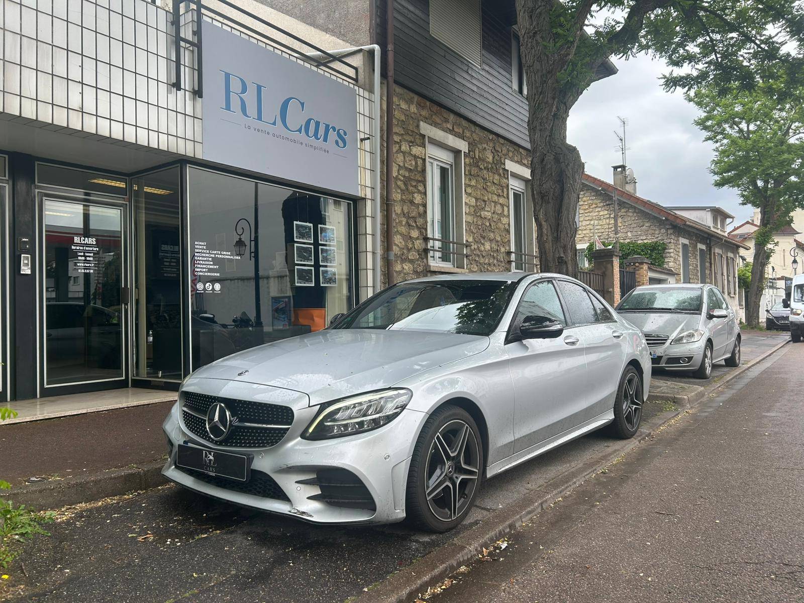 Mercedes-Benz Classe C 200 160ch AMG Line 9G-Tronic