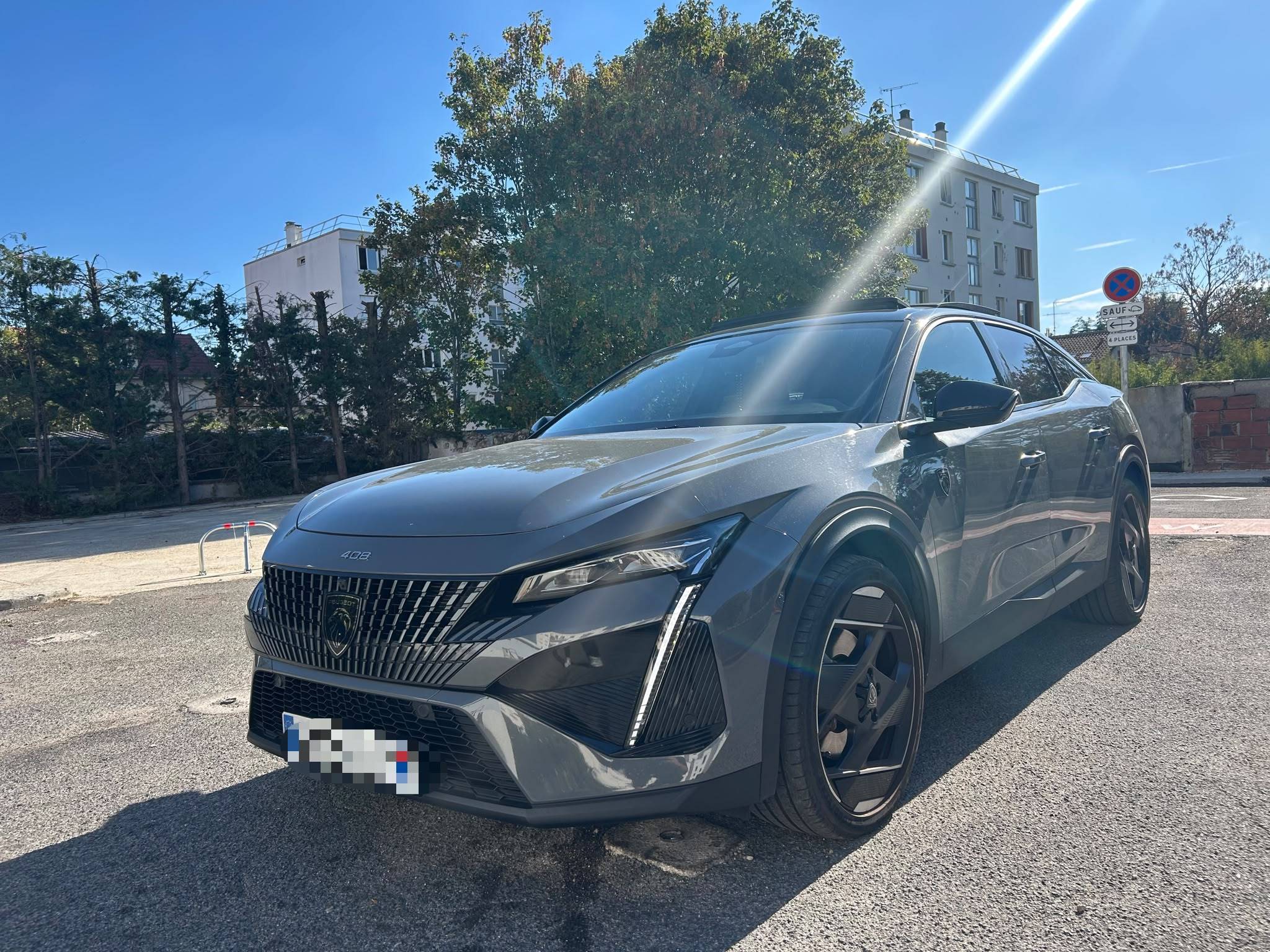 Peugeot 408 Plug-in Hybrid 180ch GT e-EAT8